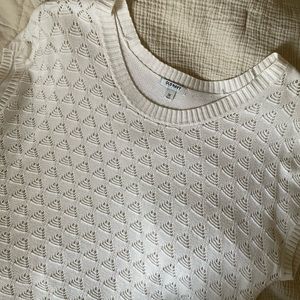 Old Navy short sleeved cream detailed sweater